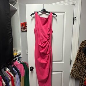 Elliatt Fuchsia Midi Dress new with tags